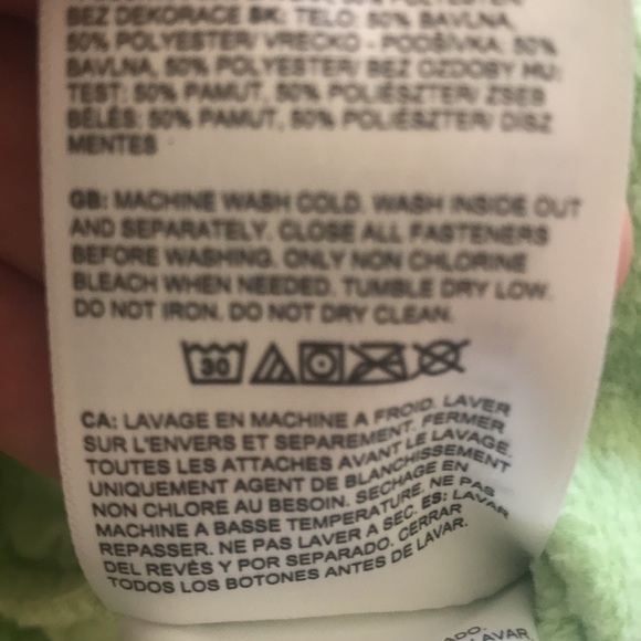 The North Face Athletic/Athleisure Shorts, NWT! - Picture 10 of 10